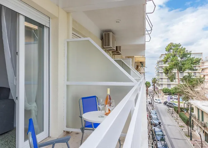 Mc 3 Residences * Λουτράκι